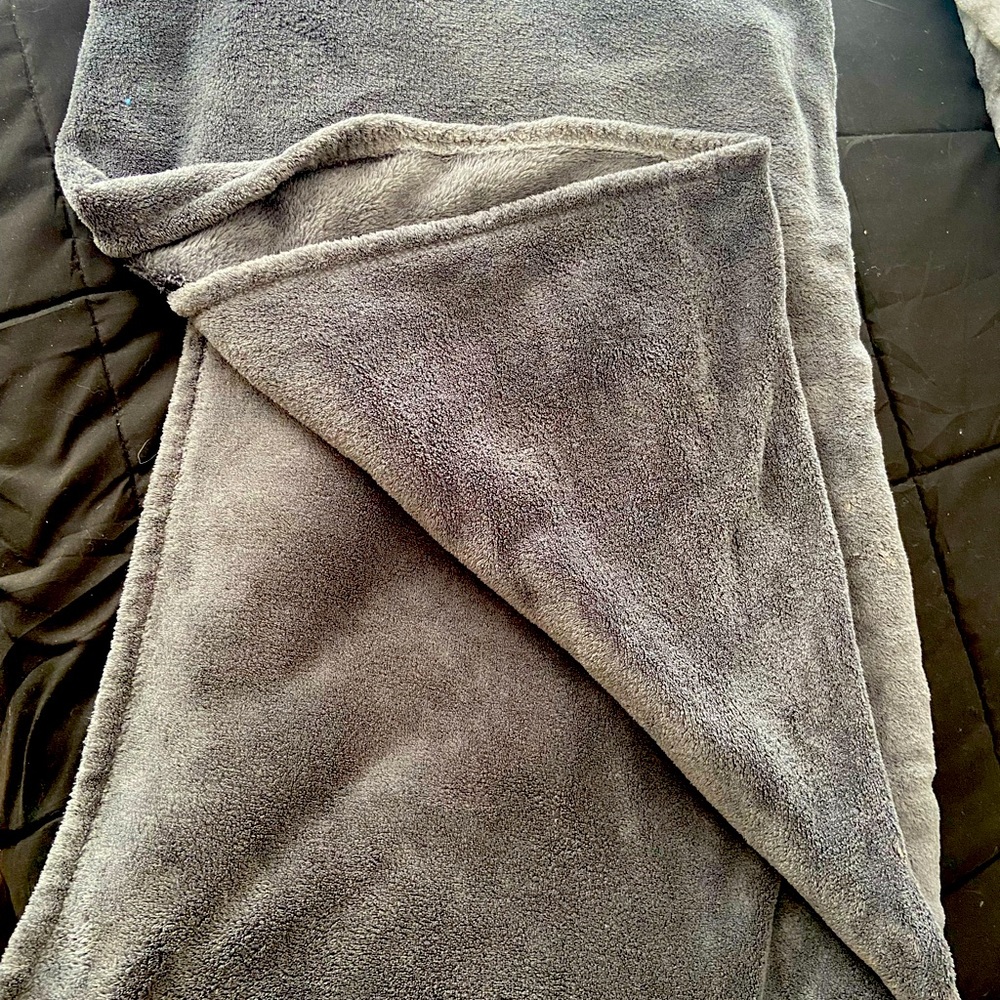 Thin Sherpa Throw